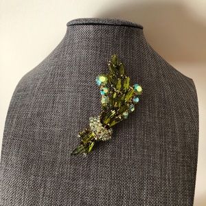 Vintage Juliana Green rhinestone brooch